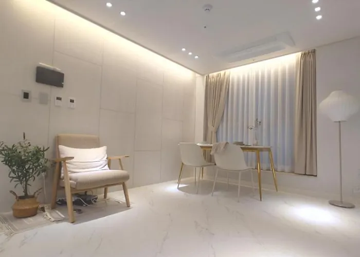 2023 New Build, Super Neat Full Option Appartement *