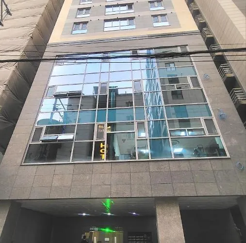 2023 New Build, Super Neat Full Option Appartement