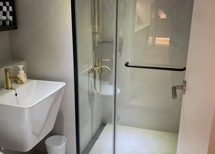 2023 New Build, Super Neat Full Option Appartement